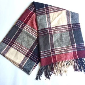 eUty women’s scarf, wraps